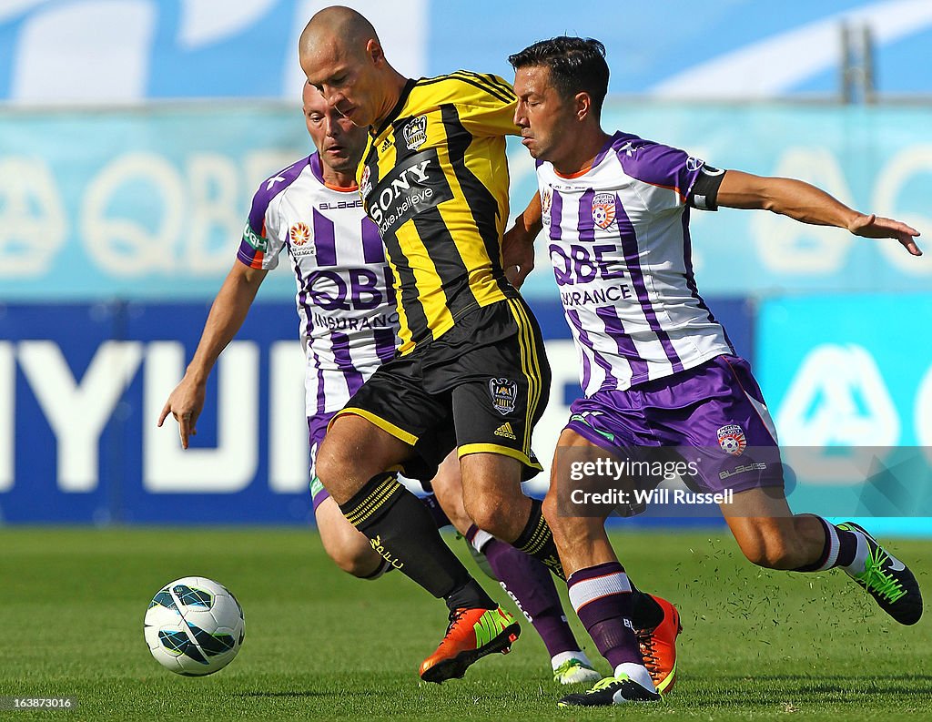 A-League Rd 25 - Perth v Wellington