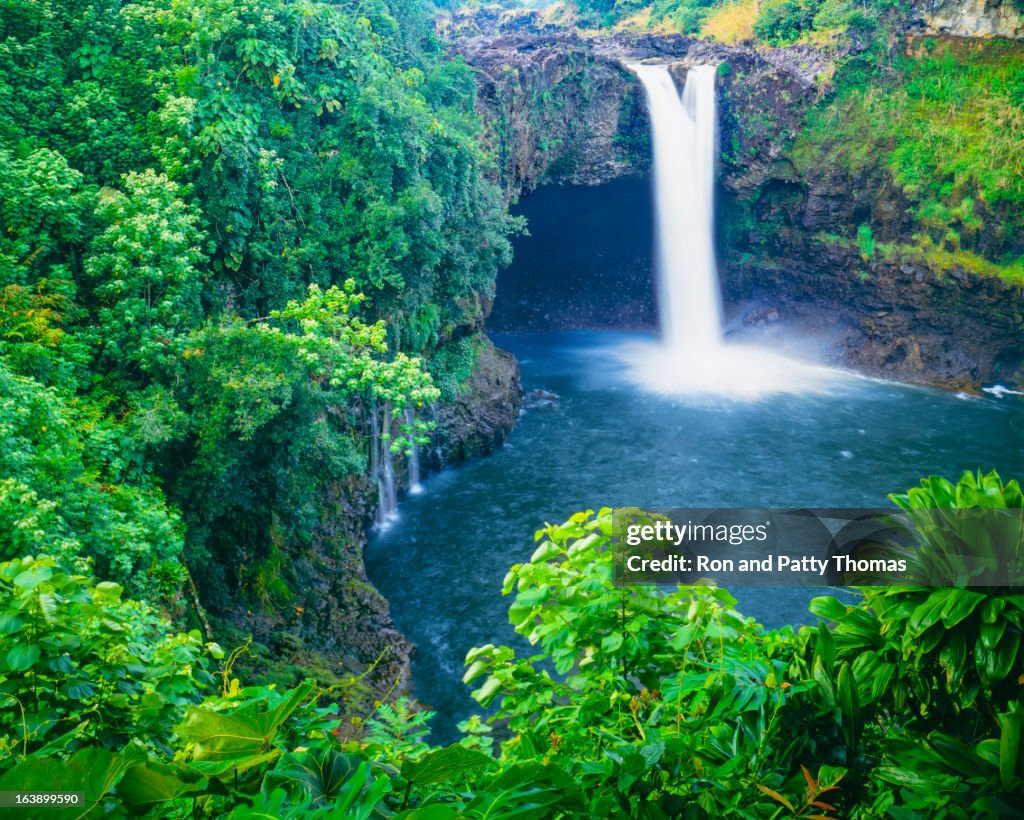 Rainbow falls, Hawaii