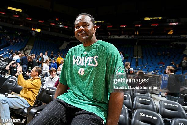 Minnesota Timberwolves assistant coach T.R. Dunn looks on during warm-ups before a game against the New Orleans Hornets on March 17, 2013 at Target...
