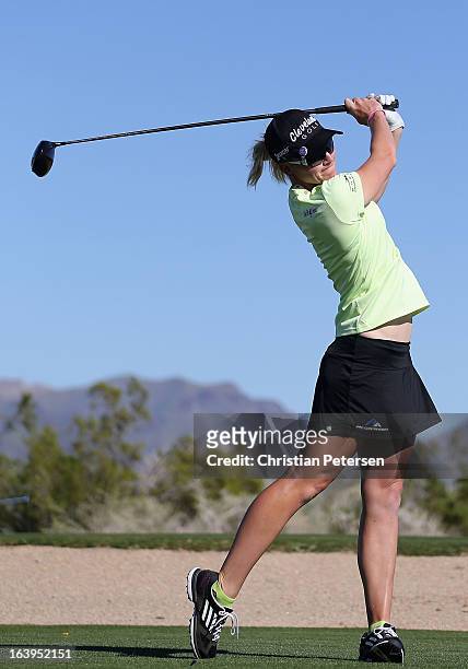 Nicole Smith hits a tee shot during the first round of the RR Donnelley LPGA Founders Cup at Wildfire Golf Club on March 14, 2013 in Phoenix, Arizona.