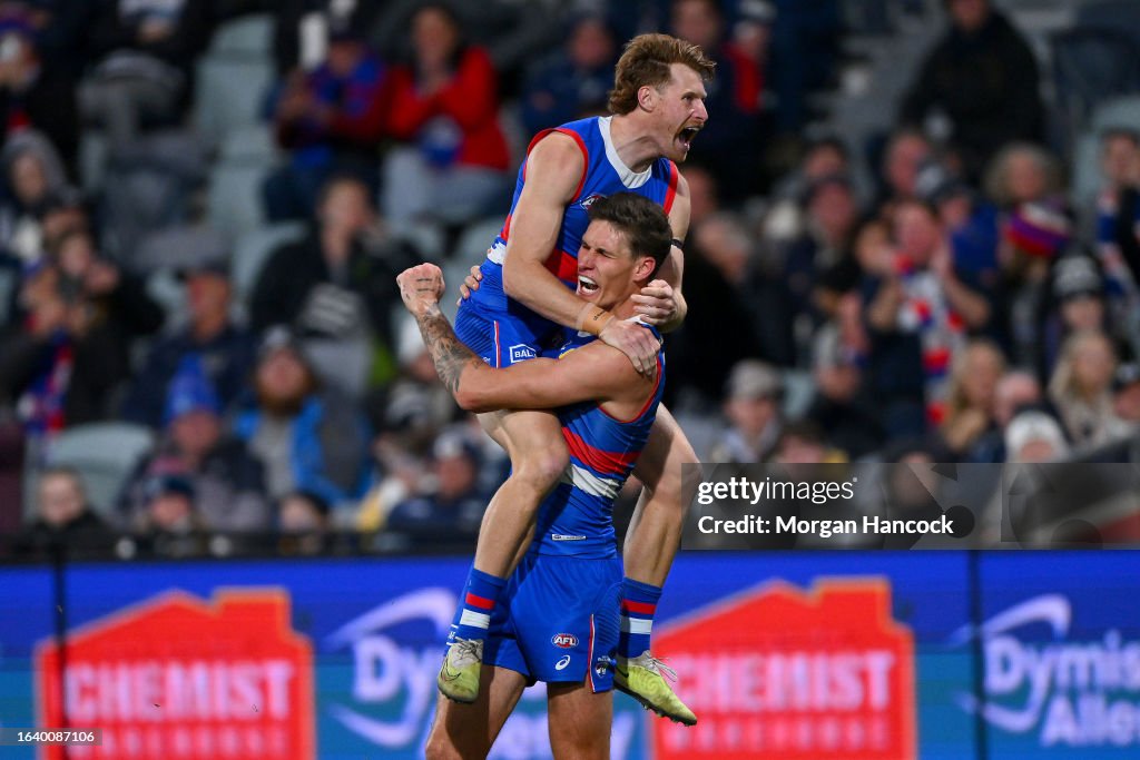 AFL Rd 24 - Geelong v Western Bulldogs