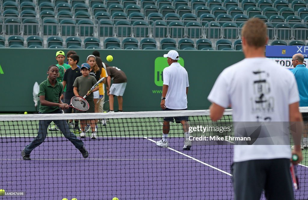 2013 Sony Open Tennis - Day 2