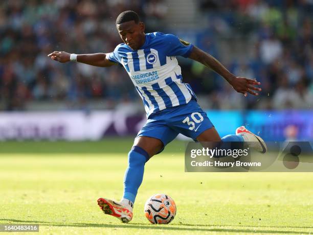 Pervis Estupinan of Brighton & Hove Albion on the ball during the Premier League match between Brighton & Hove Albion and West Ham United at American...