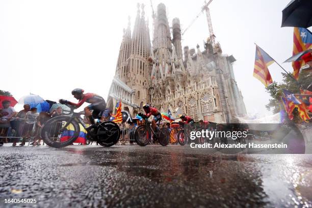 Santiago Buitrago Sanchez of Colombia, Damiano Caruso of Italy, Matevž Govekar of Slovenia, Kamil Gradek of Poland, Mikel Landa of Spain, Wout Poels...