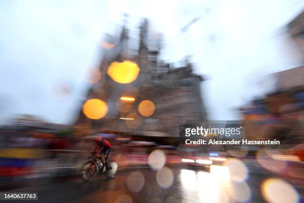 Laurens De Plus of Belgium and Team INEOS Grenadiers sprints in front of the Basílica de la Sagrada Família during the 78th Tour of Spain 2023, Stage...