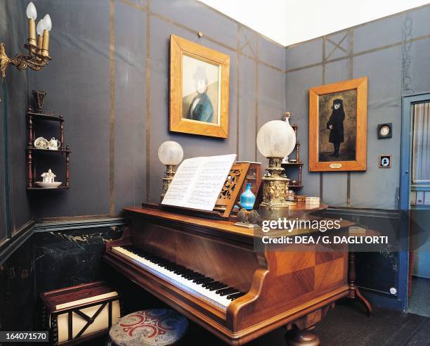 Joseph-Maurice Ravel's piano at his home in Montfort-l'Amaury, France. Montfort-L'Amaury, Musée Maurice Ravel