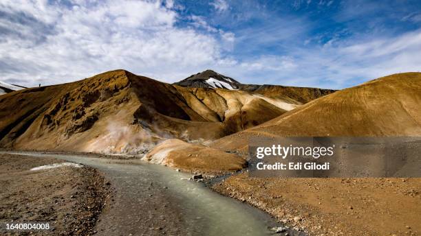 scenic view of geothermal area in kerlingarfjoll, highlands, iceland - kerlingarfjoll stock pictures, royalty-free photos & images