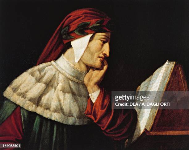 Portrait of Dante Alighieri . Painting by Attilio Roncaldier . Ravenna, Museo Dantesco