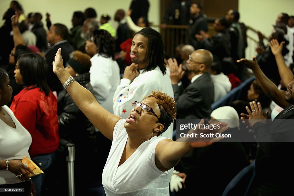 Chicago Community Mourns Death Of 6-Month-Old Baby Shot In Gang Altercation