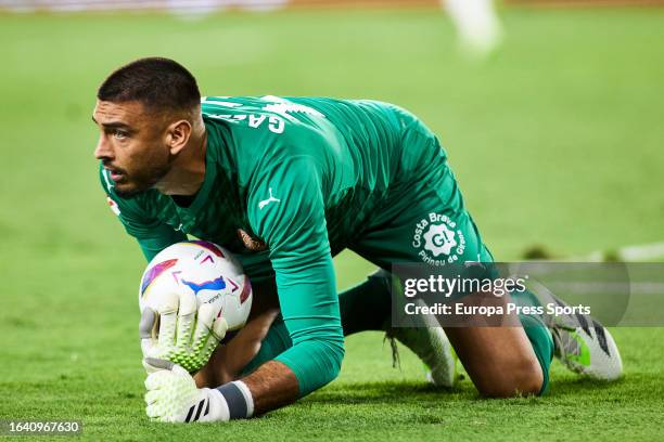 Paulo Gazzaniga of Girona FC in action during the Spanish league, LaLiga EA Sports, football match played between Sevilla FC and Girona FC at Ramon...