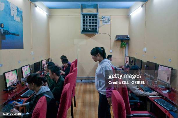 Computer Geek China 1,707 Computer Gaming China Stock Photos, High-Res Pictures, and Images ...