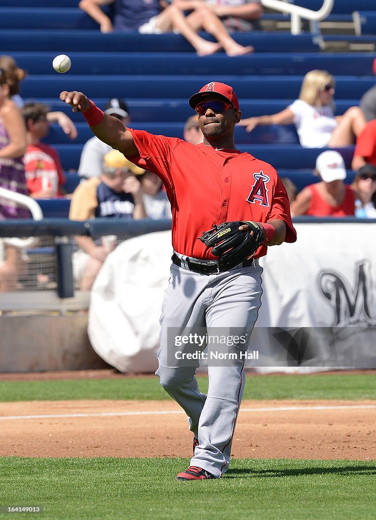 Los Angeles Angels v Milwaukee Brewers