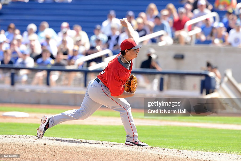 Los Angeles Angels v Milwaukee Brewers