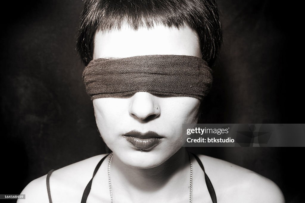 Blindfolded mulher Lábios