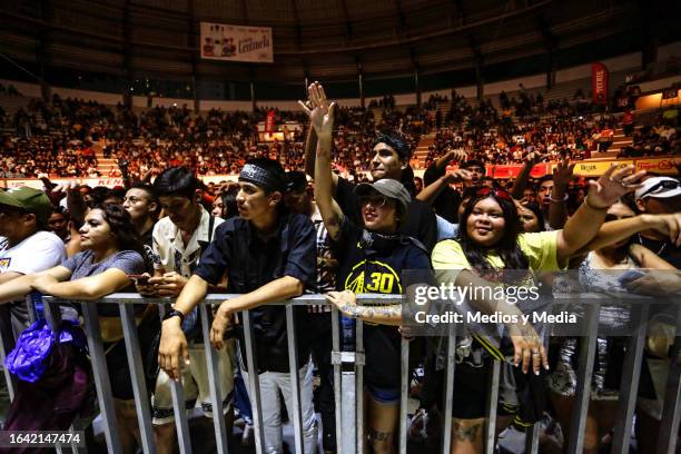 Aleman Rapper Girl 63 Alemán (Rapper) Stock Photos, High-Res Pictures, and Images - Getty ...