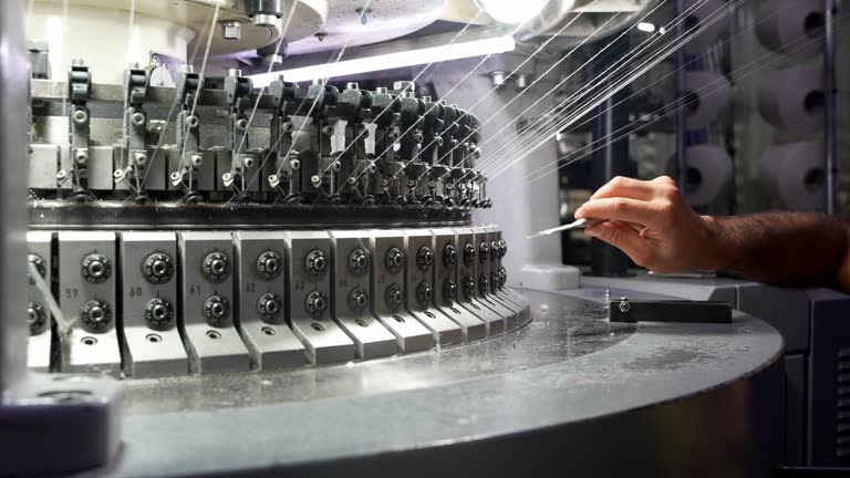 Magic Thread Factory The maintenance of the machines in the thread factory 동영상 (1642298747 ...