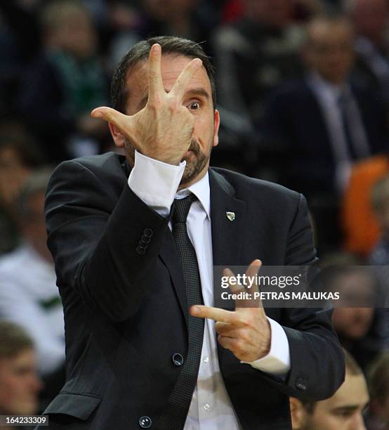 Coach Zalgiris 40 Coach Of Zalgiris Joan Plaza Stock Photos, High-Res Pictures, and ...