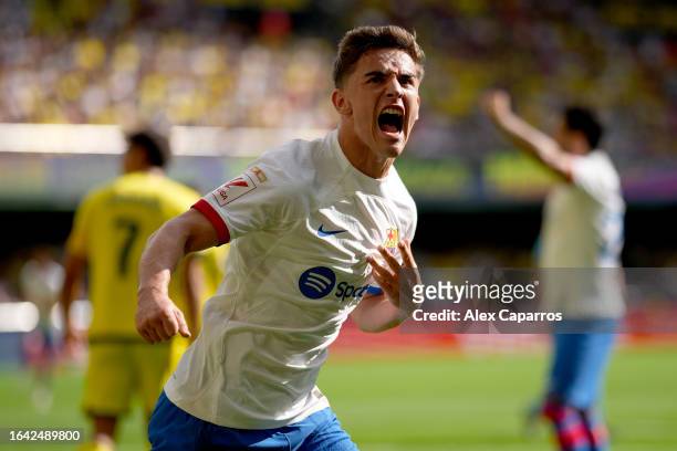 Gavi of FC Barcelona celebrates after scoring the team's first goal during the LaLiga EA Sports match between Villarreal CF and FC Barcelona at...