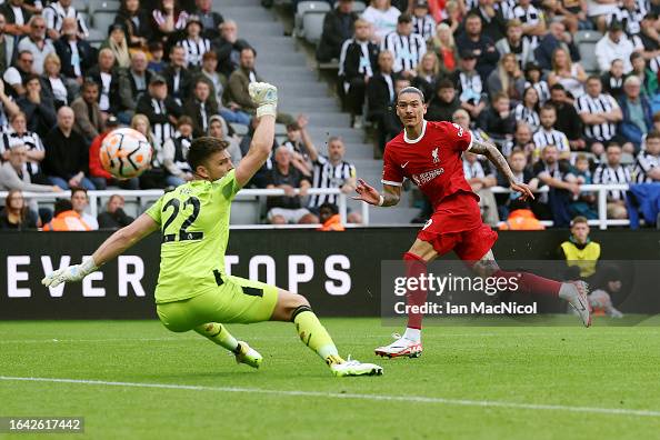 Newcastle United v Liverpool FC - Premier League Newcastle United v Liverpool FC - Premier League