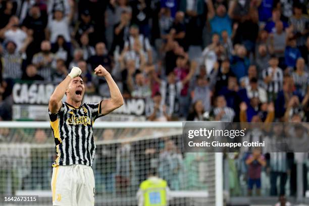 Dusan Vlahovic of Juventus celebrates after scoring the his team's first goal during the Serie A TIM match between Juventus and Bologna FC at on...