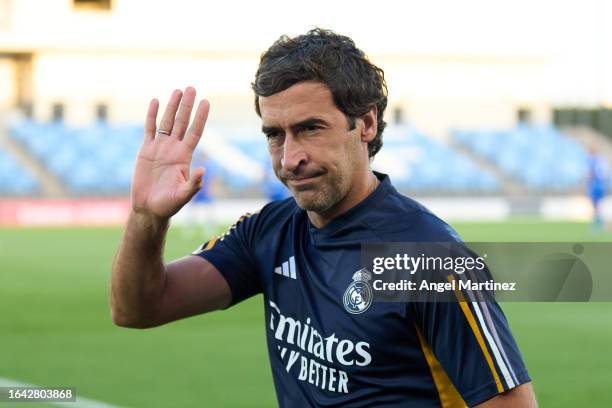 Head coach Raul Gonzalez of Real Madrid Castilla waves the fans prior to the Primera RFEF Group 2 match between Real Madrid Castilla and UD Melilla...