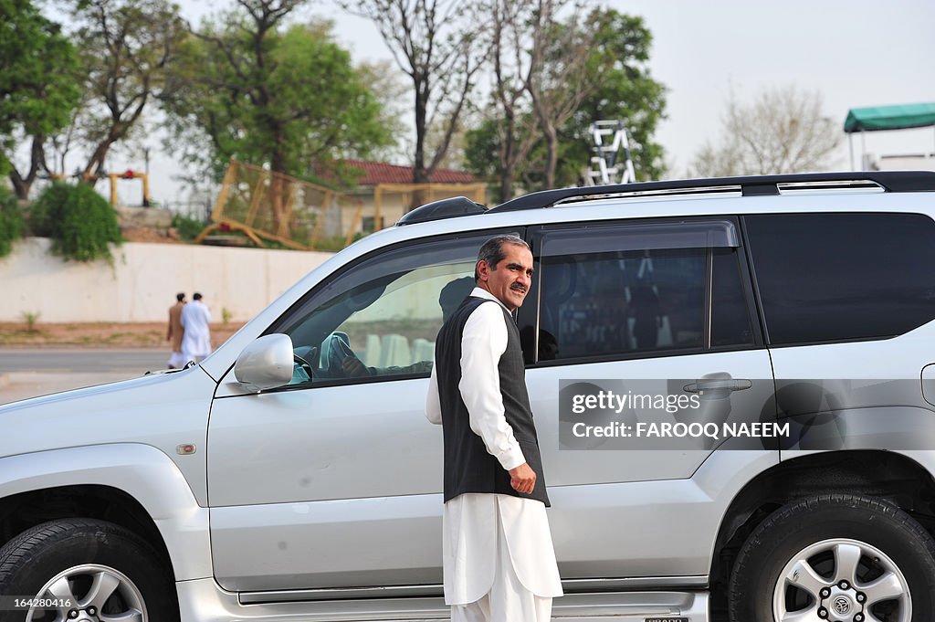 Pakistan Rafeeque Uncle Khawaja Saad Rafique opposition leader of Pakistan Muslim League ...