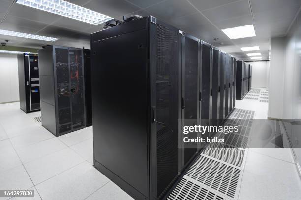 hi-tech data center - super computer stockfoto's en -beelden