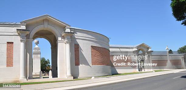 Miles North West of Arras Station, South of road to Doullens. Records 2395 UK 152 Canadian, 60 South African, 23 New Zealand, 9 Indian, 6 British...