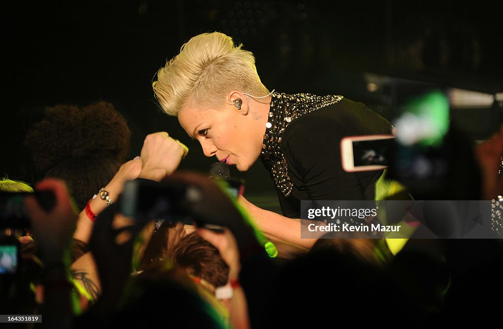 P!nk "The Truth About Love" Tour - New York