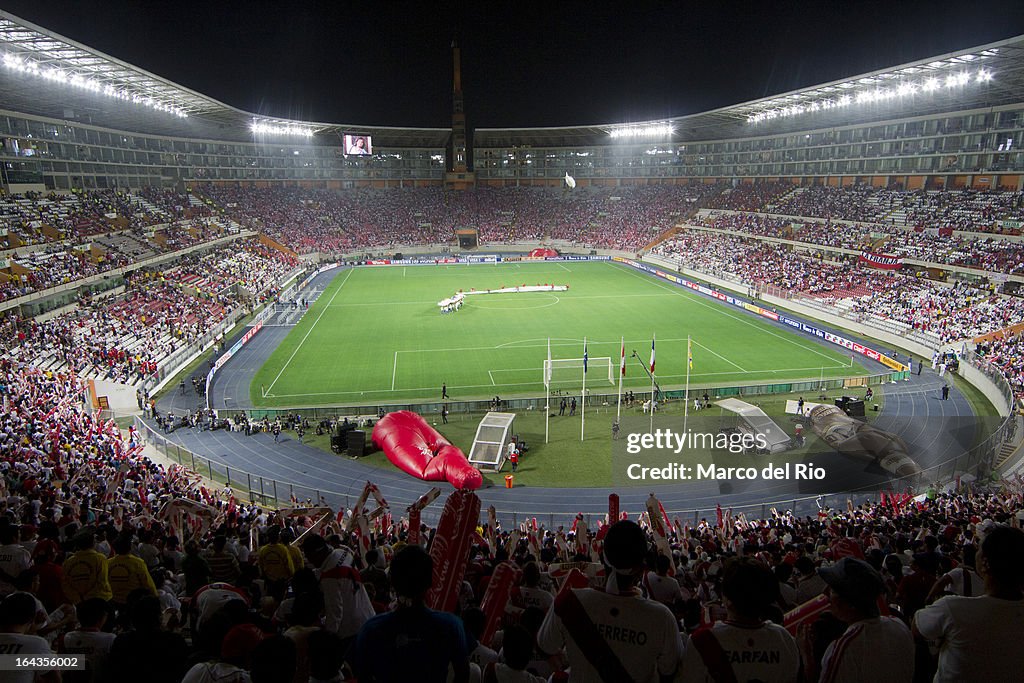 Peru v Chile - South American Qualifiers
