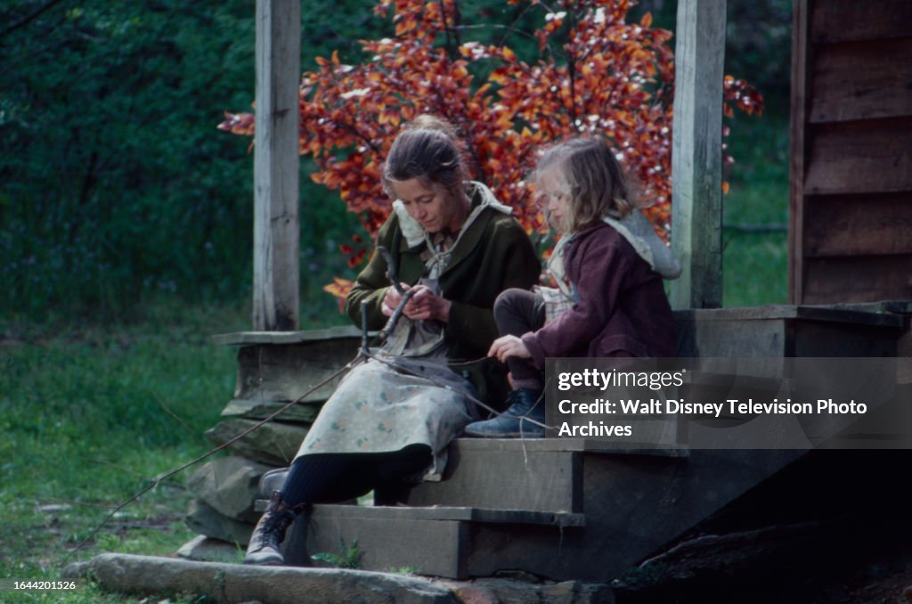 Jane Fonda, Nikki Creswell Appearing In 'The Dollmaker'