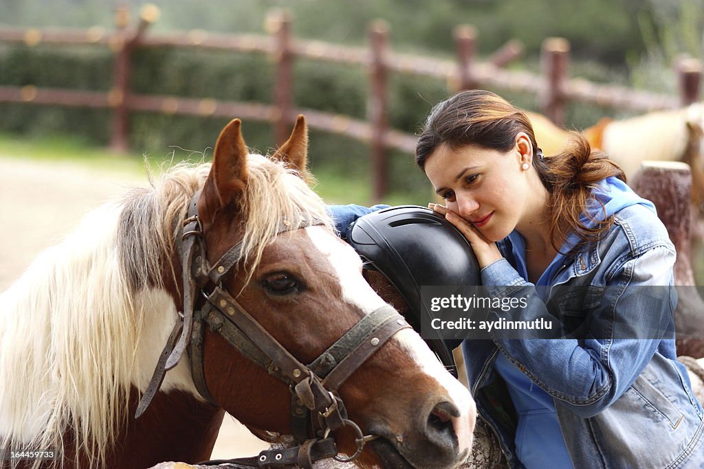 Mulher e o seu cavalo