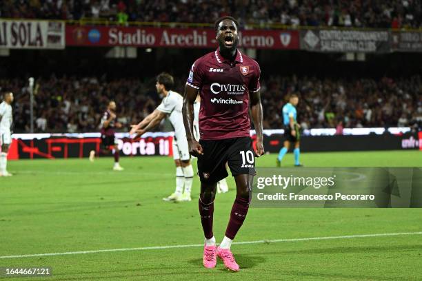 Boulaye Dia of US Salernitana celebrates after scoring the 1-1 goal during the Serie A TIM match between US Salernitana and Udinese Calcio at Stadio...