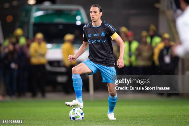 Pedro Geromel of Gremio controls the ball during Campeonato Brasileiro Serie A match between at Gremio and Cruzeiro Arena do Gremio on August 27,...