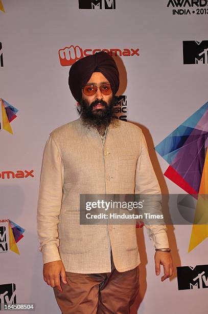 Indian Rabbi Rabbi Shergill Photos and Premium High Res Pictures - Getty Images