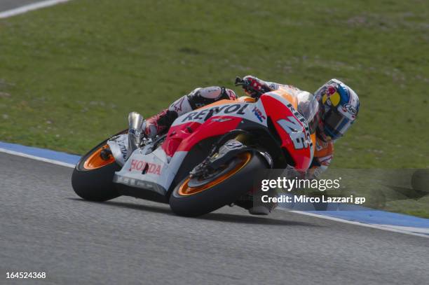 Dani Pedrosa of Spain and Repsol Honda Team rounds the bend during the MotoGP Tests In Jerez - Day 3 at Circuito de Jerez on March 24, 2013 in Jerez...