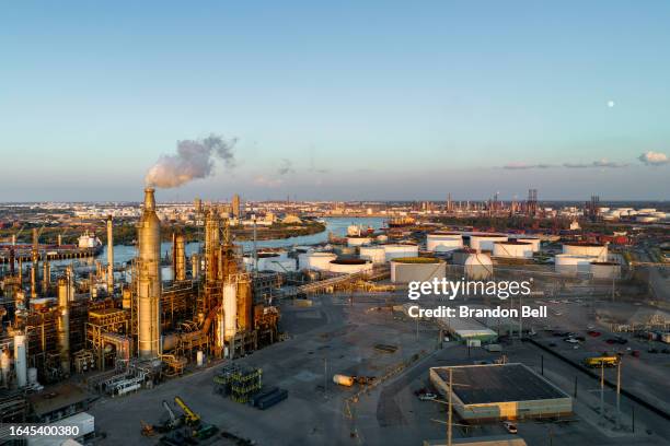 Houston Refineries 1,206 Houston Refinery Stock Photos, High-Res Pictures, and Images ...