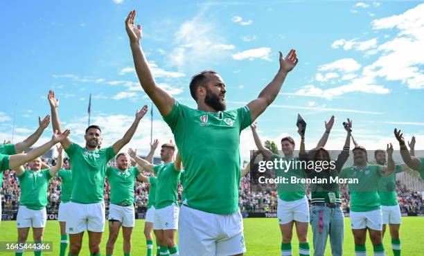Tours , France - 2 September 2023; Jamison Gibson-Park leads the team in an 'Icelandic clap' with local supporters during an Ireland rugby open...