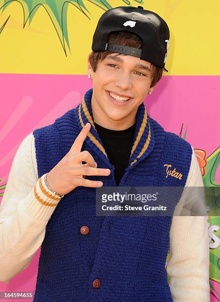 Austin Mahone arrives at the Nickelodeon's 26th Annual Kids' Choice Awards at USC Galen Center on March 23, 2013 in Los Angeles, California.