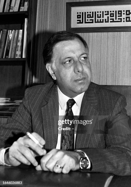 Al Rafe Lebanese Mp Photos and Premium High Res Pictures - Getty Images