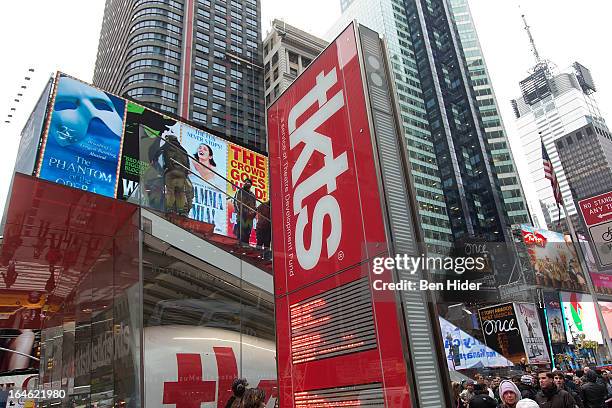 Tkts 114 Tkts Tickets Nyc Stock Photos, High-Res Pictures, and Images ...