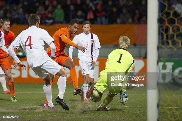 Yanic Wildschut of Holland U21, Jonathan Tollas Nation of Norway U21, Danny Hoesen of Holland U21, Martin Linnes of Norway U21, goalkeeper Arild...