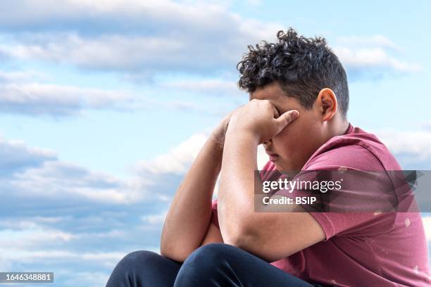 tormented young boy - adolescence obesity stock pictures, royalty-free photos & images