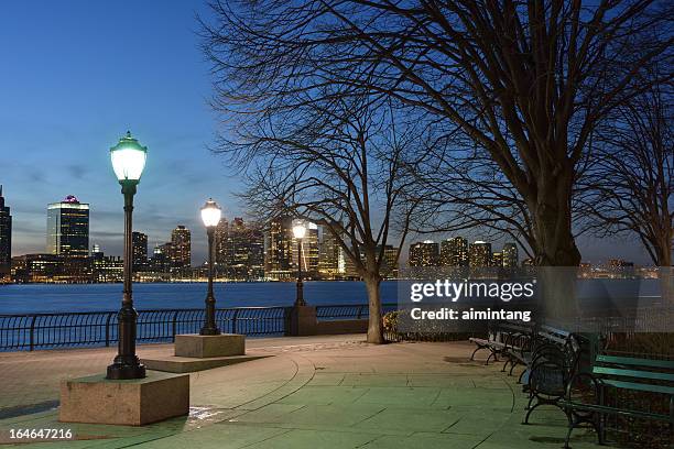 battery park at night - battery park stock pictures, royalty-free photos & images