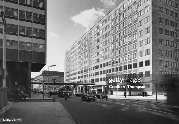 Shell Waterloo London 567 Shell Centre London Stock Photos, High-Res Pictures, and Images ...