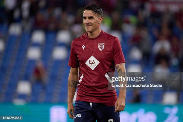Luca Cigarini of AC Reggiana warms up prior to the Serie B match between AC Reggiana an Palermo FC at Mapei Stadium - Città del Tricolore on August...