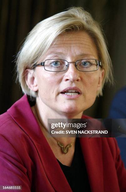 Swedish Foreign Minister Anna Lindh speaks during a signing ceremony, 21 May 2003 in Stockholm, Sweden, of the Framework Agreement on a Multilateral...