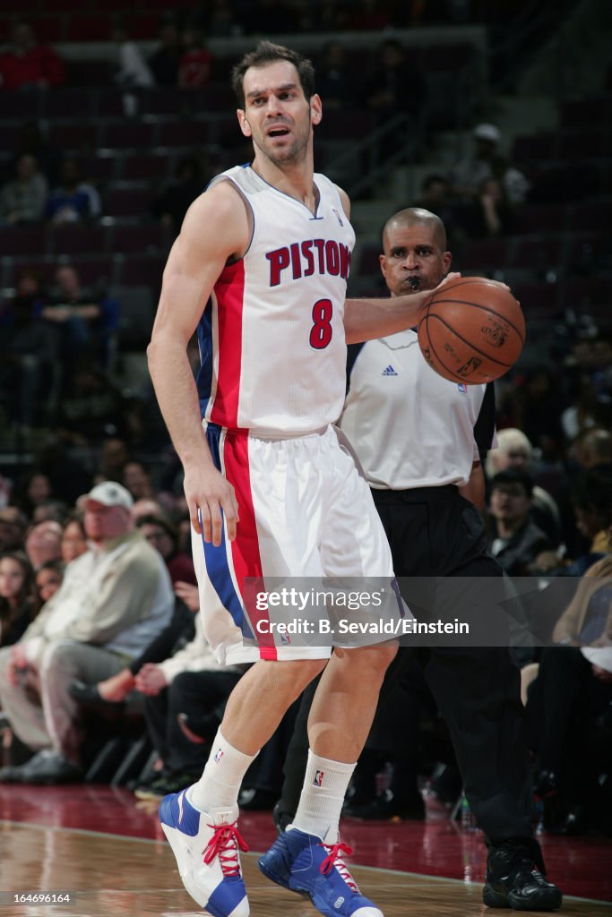 Minnesota Timberwolves v Detroit Pistons