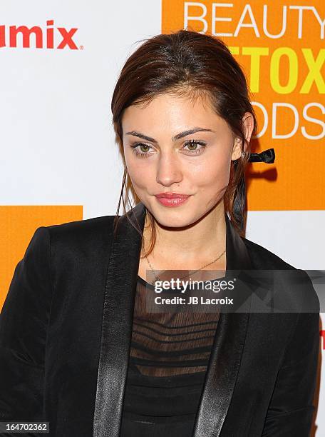 Phoebe Tonkin attends the book launch party for "The Beauty Detox Foods" at Smashbox West Hollywood on March 26, 2013 in West Hollywood, California.