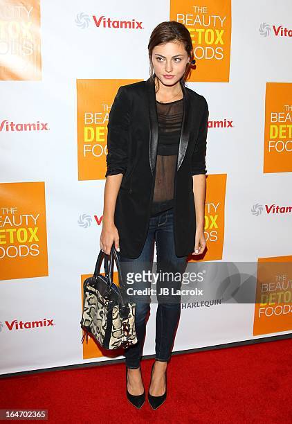 Phoebe Tonkin attends the book launch party for "The Beauty Detox Foods" at Smashbox West Hollywood on March 26, 2013 in West Hollywood, California.